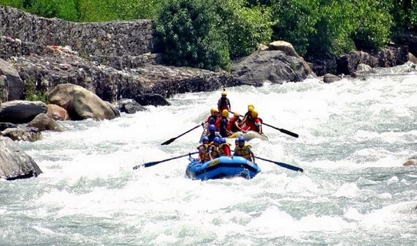 Parvati River-Whitewater River rafting - top things to do in kasol
