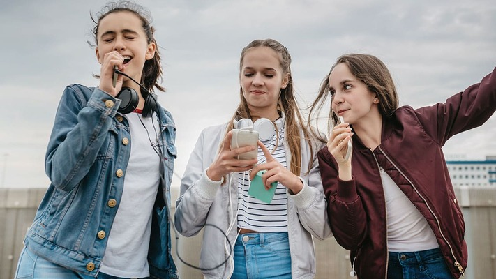 effects of positive peer pressure - akudo blog