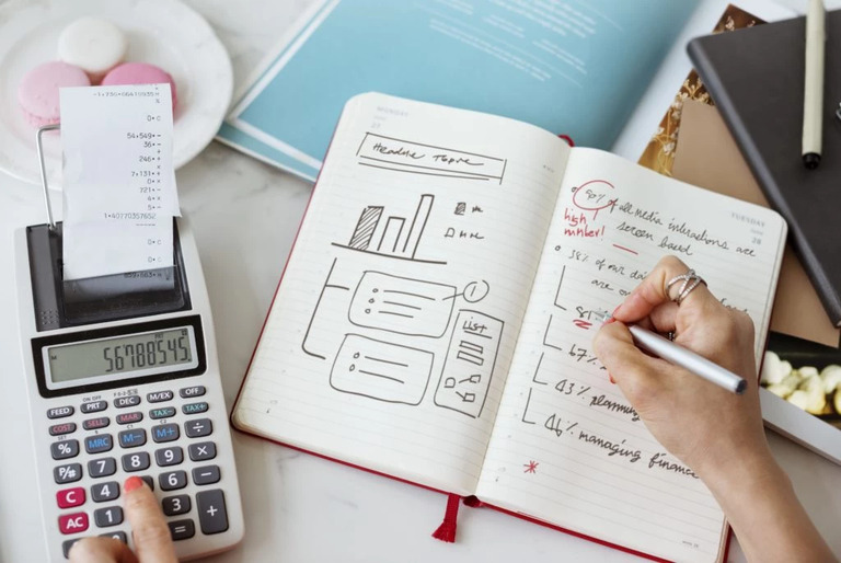 financial literacy for kids - make diary expenses