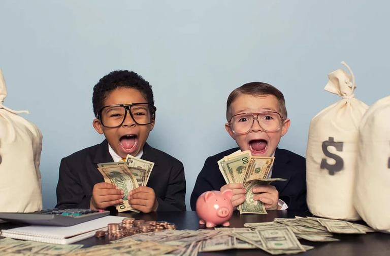 financial literacy for kids - exposure to managing money