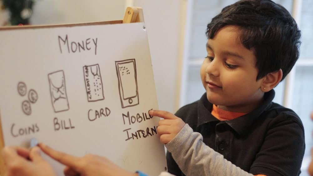 how rich people teach their kids about money - early intro to money